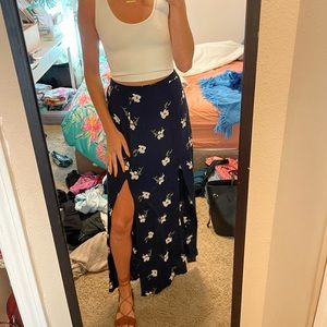 American Eagle slit skirt